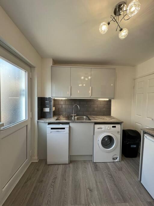 Welsh Getaway Home No 2 - 10 Mins To Bike Park Wales Merthyr Tydfil Extérieur photo