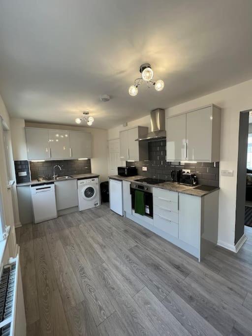 Welsh Getaway Home No 2 - 10 Mins To Bike Park Wales Merthyr Tydfil Extérieur photo